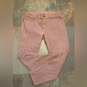 White House Black Market Skimmer pants.  Size 12
